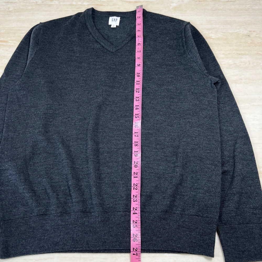 Gap Mens V-Neck Sweater Charcoal Gray Heather Knit Long Sleeve Size Medium - Picture 6 of 10